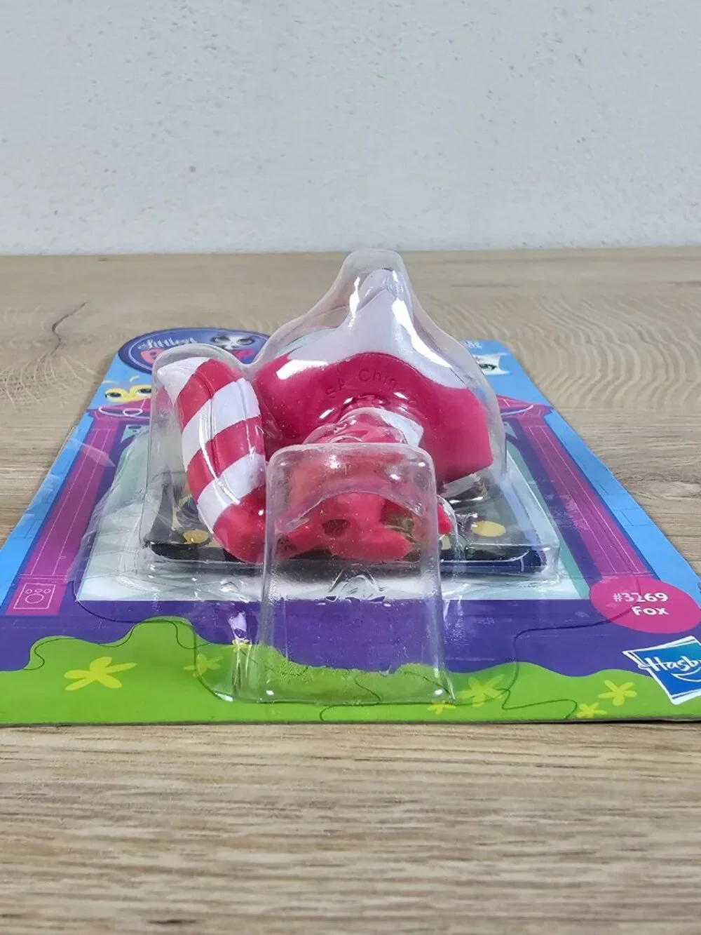 Hasbro Littlest Pet Shop #3269 Fox Pink White Striped Tail NEW LPS 2013